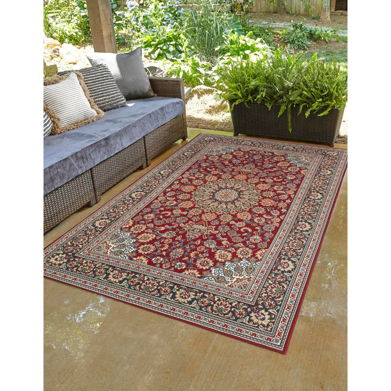 Tapis traditionnel de couleur rouge Tollefson, Rectangle 2 pi x 3 pi 1 po