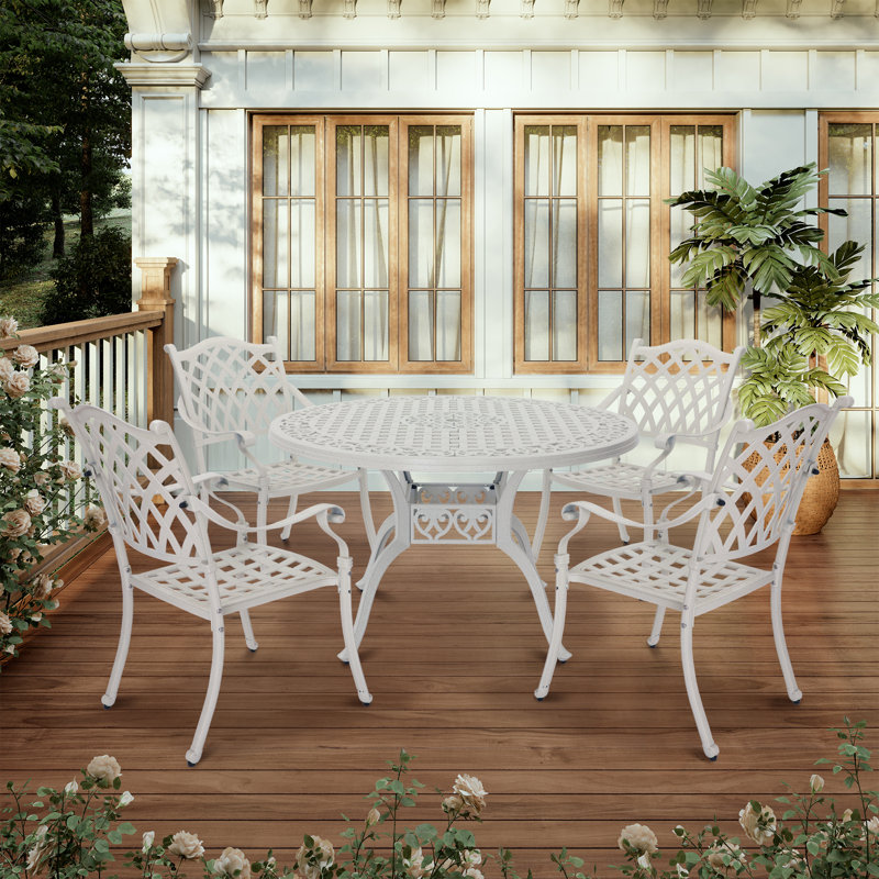 Tsavag 4 - Person Patio Dining Set with Round Table, White
