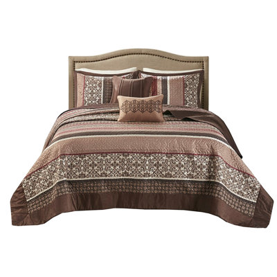 5 Piece Reversible Quilt - King/ King Elegant Embroidery Details And Solid Color Reverse Red With Geometric Textures Decorative Pillows