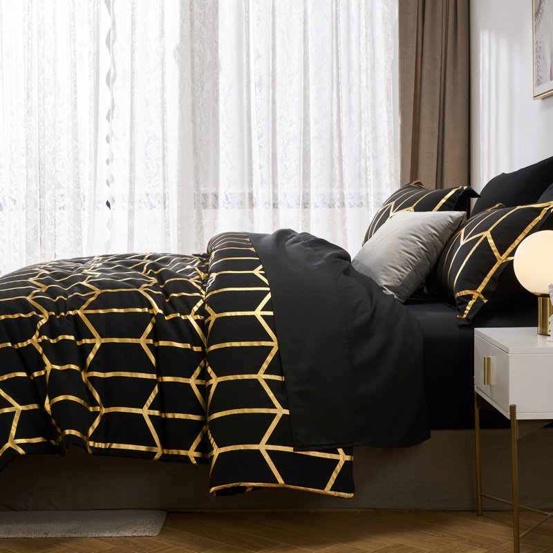  7-Piece Queen Size Metallic Geometric Comforter Set, Modern Gold Foil Chevron Bedding on Black, All-Season Microfiber Bed in a Bag with Sheets and Pillow Shams