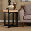 Table de bout Wynn avec finition brun naturel et métal noir, H 15,55 po x l 13,61 po x P 13,61 po