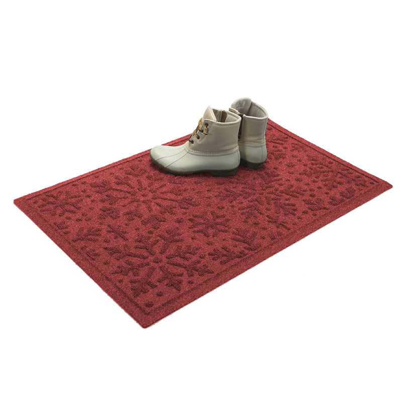 WaterHog® Snowflake 23 in. x 35 in. Indoor Outdoor Doormat, Red