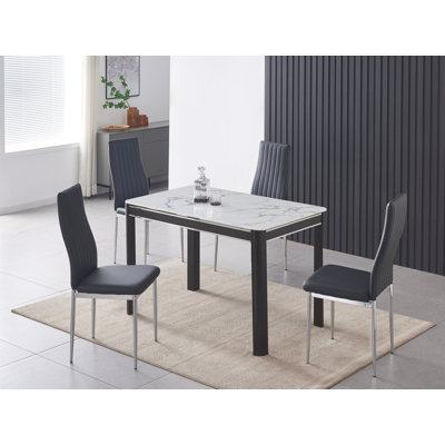 Hannahs 4 - Person Dining Set
