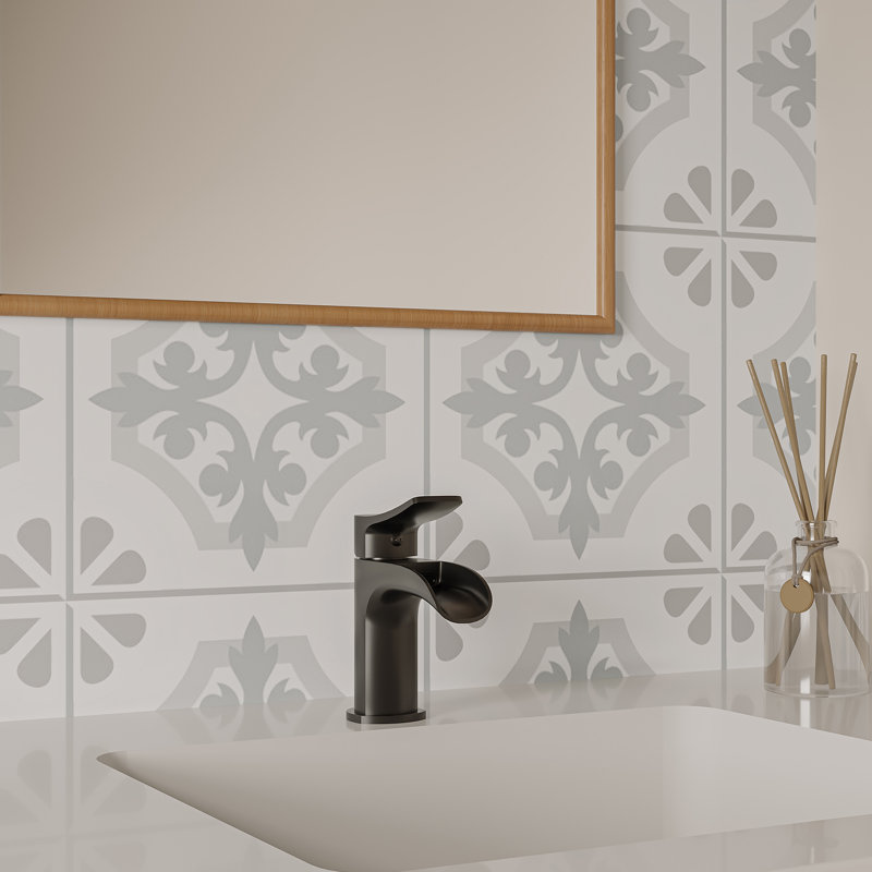 Single-Hole Single-handle Bathroom Faucet with Drain Assembly, Matte Black
