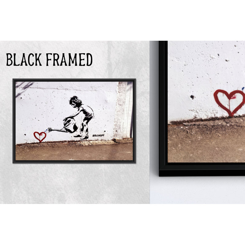 Élégante œuvre d'art sur toile imprimée: Banksy Children Watering Heart, 1P BlackFramedCanves, H : 63,1 x L : 102,4 pouces