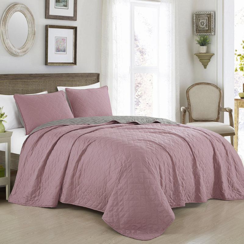 Emre Coverlet, Queen Coverlet/Bedspread + 2 Standard Shams