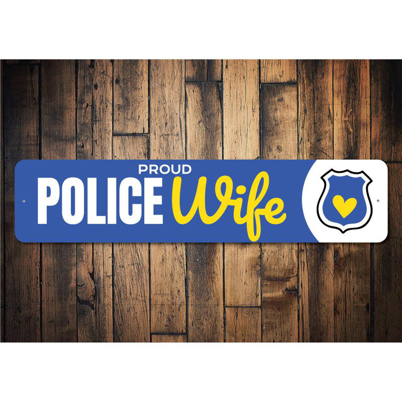 Enseigne de police en aluminium pour femme, H 4 po x l 18 po x P 0,04 po