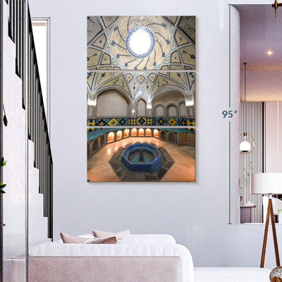 Lilie Qasemi Bathhouse