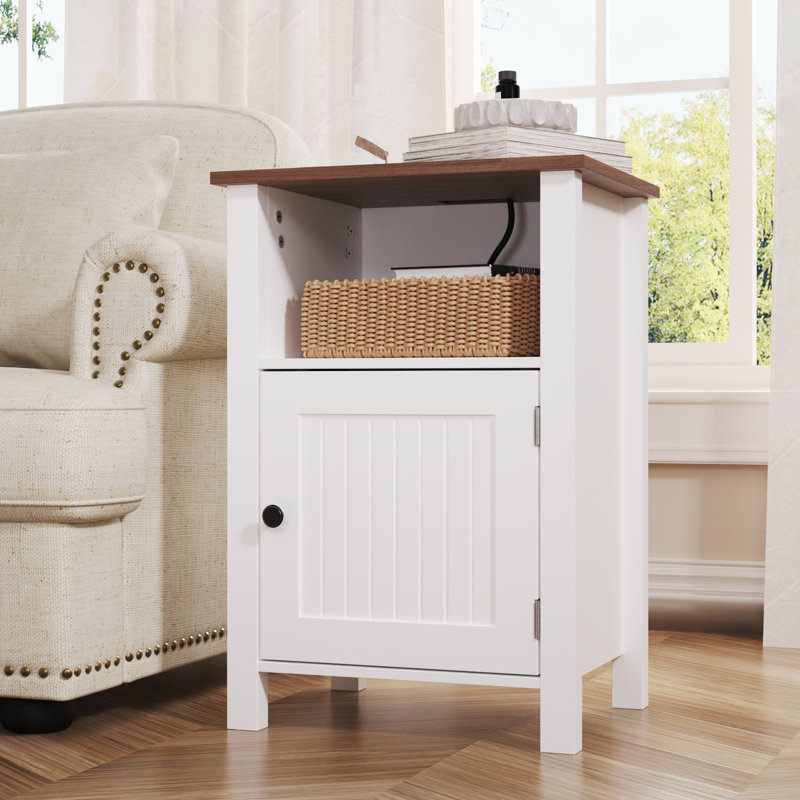 Ensemble de 2 tables de chevet Farmhouse, table de chevet avec station de charge et port USB, table de chevet moderne avec tablette de rangement, table d'appoint rustique avec espace ouvert, table d'appoint pour chambre à coucher, blanc