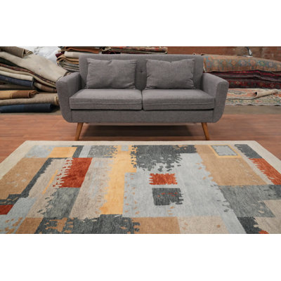 Tapis contemporain de style Gabbeh à motif géométrique audacieux 5 x 8