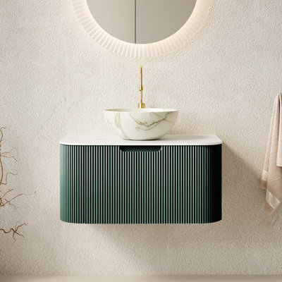 Meuble-lavabo 24 po, armoire de contreplaqué rayée à bords arrondis avec tiroir, vasque en céramique blanche et plateau en pierre frittée blanche de Carrare, pré-assemblée