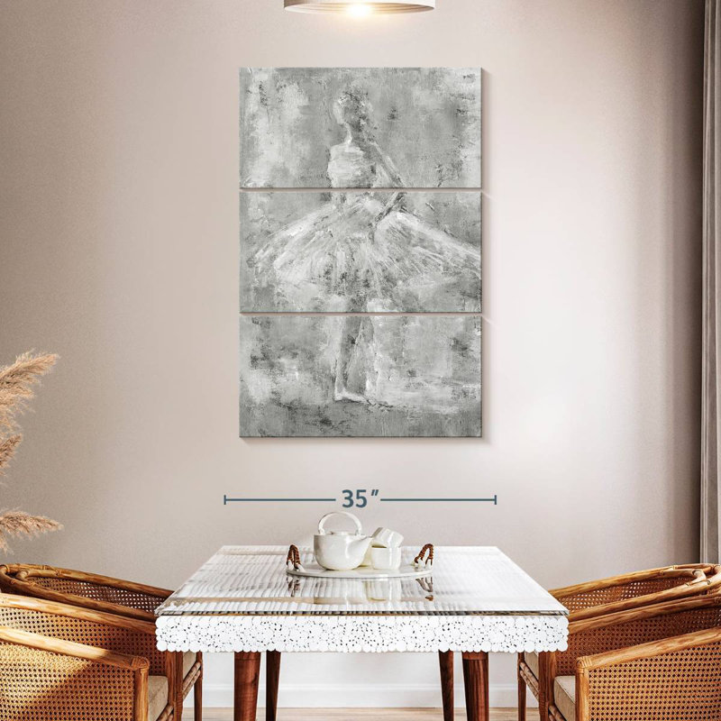 Greyscale Ballet Dancer I