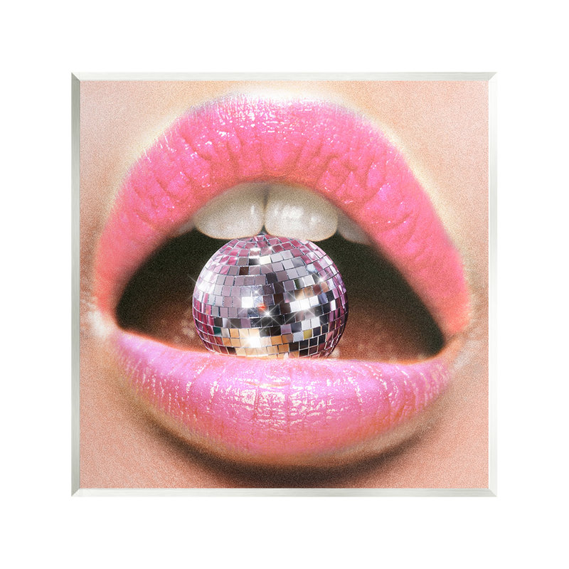 «Biting Disco Ball» par Ziwei Li