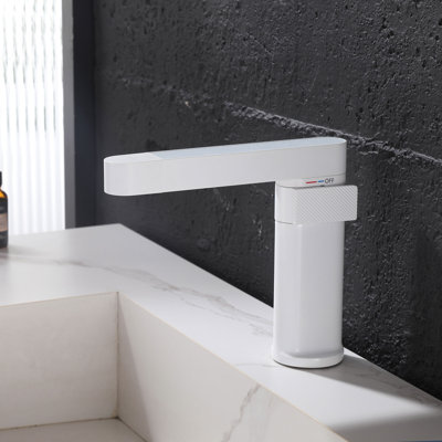 Modern 7.2" Pull-Down Bathroom Faucet with Digital Temperature Display and Drain Assembly