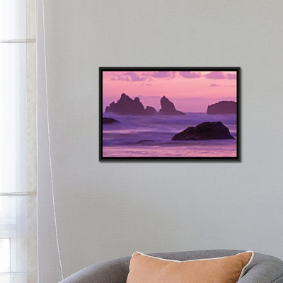 «Sea Stacks at Sunset Bandon State Natural Area» par Joe Restuccia III - reproduction de photo sur toile non encadrée