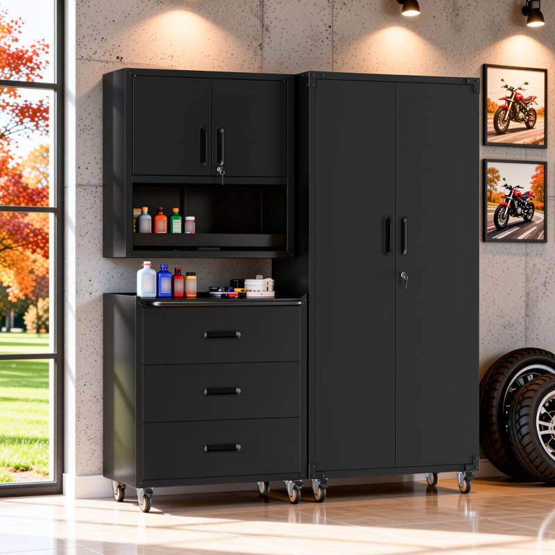 Ensemble de rangement pour garage en 3 pièces : armoires métalliques à roulettes, armoire murale, coffre à outils à 3 tiroirs sur roulettes, armoire à panneaux perforés haute et organisateur de coffre à outils verrouillable.
