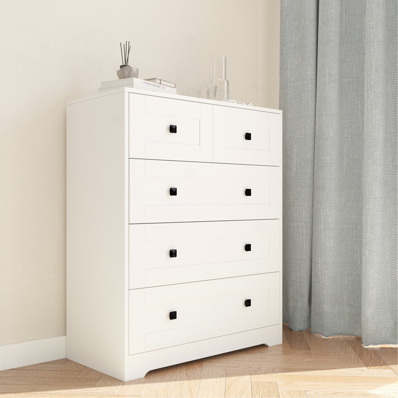 Commode à 5 tiroirs de couleur blanche