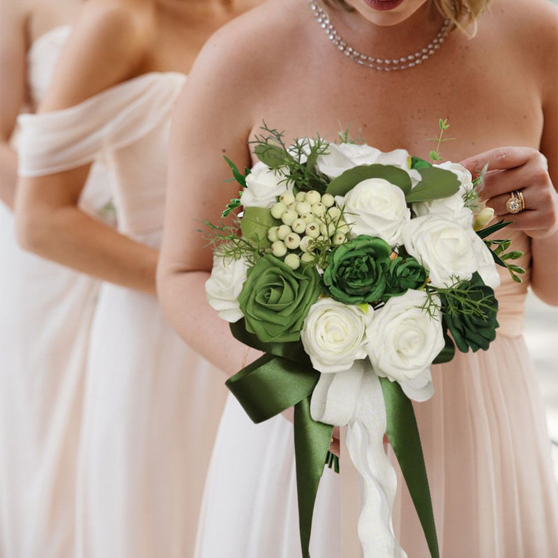 Bouquet de mariage de 9 pouces pour la mariée - Fleurs de roses artificielles simples prêtes pour la douche nuptiale, décorations d'anniversaire - vert émeraude et blanc