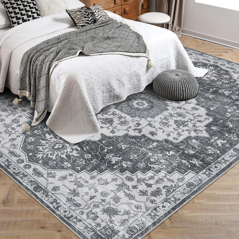 5x7 Ft Machine Washable Area Rug, Non-Slip Non-Shedding Vintage Rug for Living Room, Low Pile Oriental Medallion Floral Carpet, Indoor Foldable (Red)