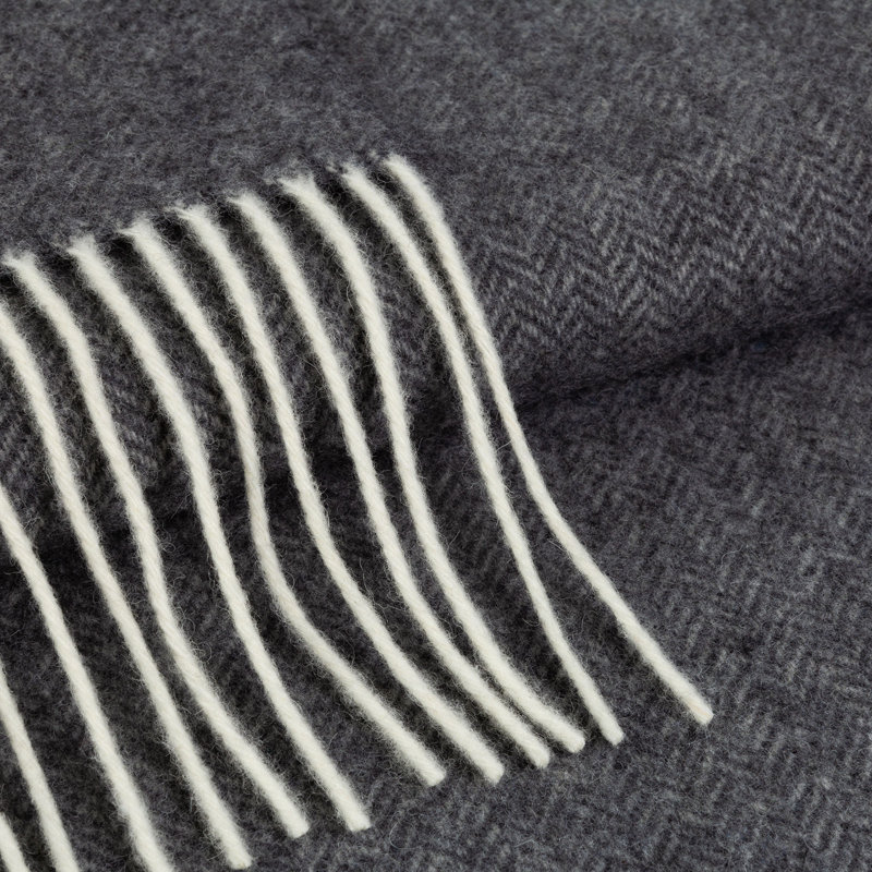Gurdev Blanket, Deep gray