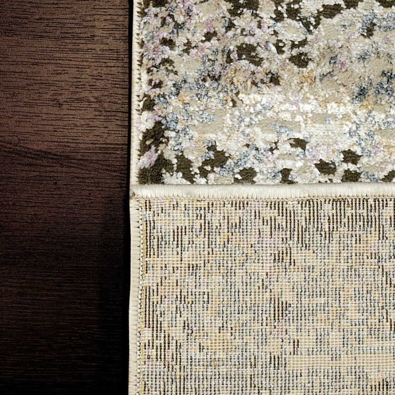 Tapis beige area Mariam, Rectangulaire 5 pi 8 po x 7 pi 8 po