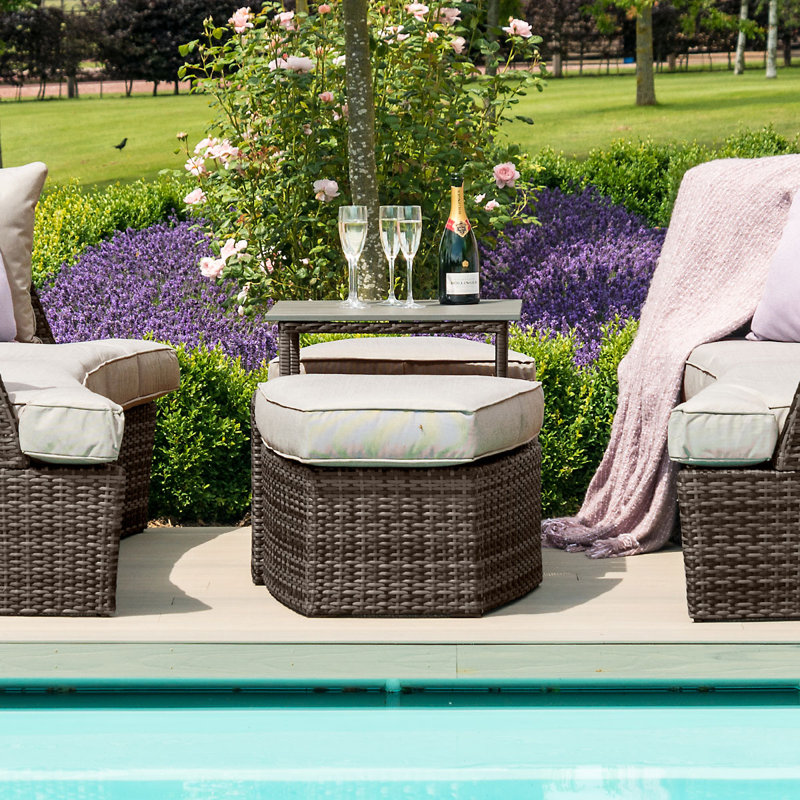 Finna Rattan Daybed, Brown