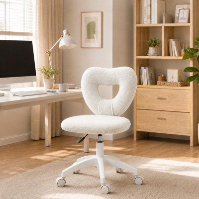 Chaise de bureau pivotante rembourrée en molleton rembourrée en forme de cœur Modern Glam Modern
