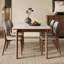 Combinaison de table et de chaise simplifiée
