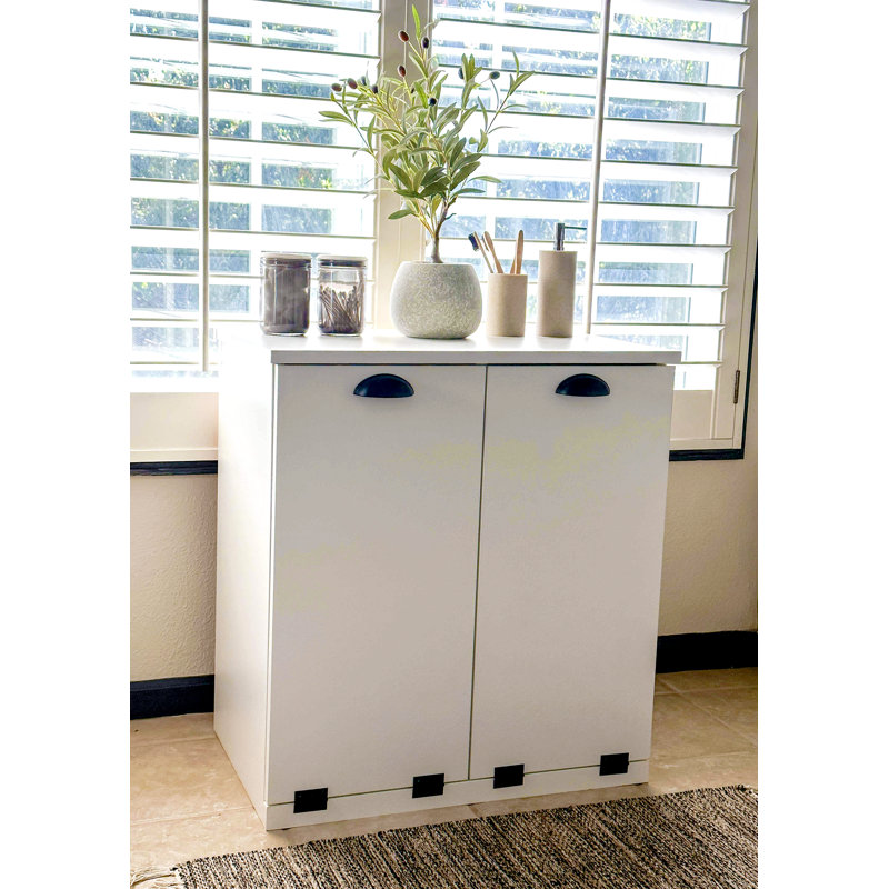 Armoire à linge mince