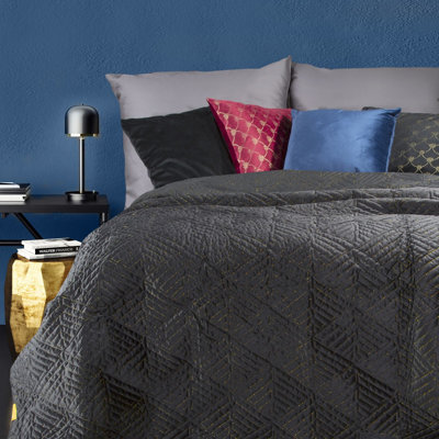 Bauerle Polyester No Pattern Bedspread