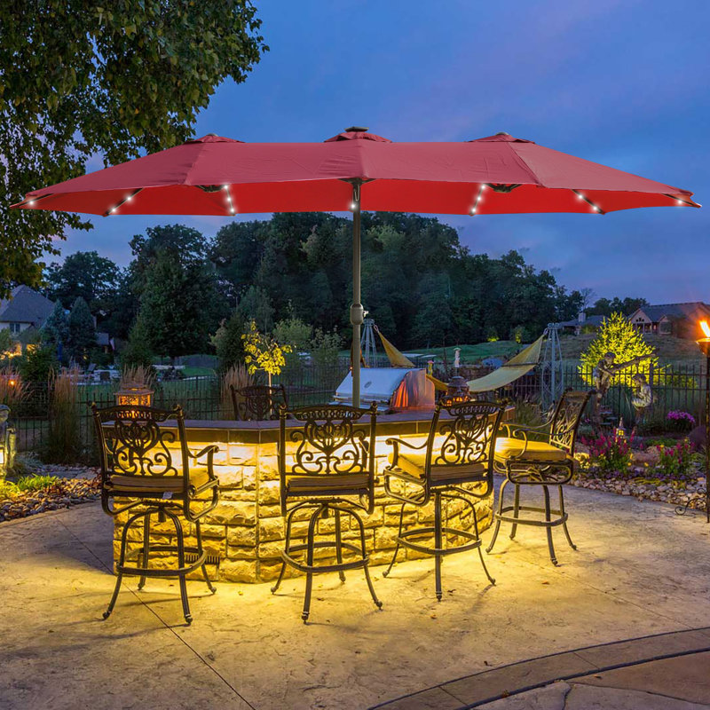 Parasol lumineux en porte-à-faux 15 x 9 pi avec base, Rouge