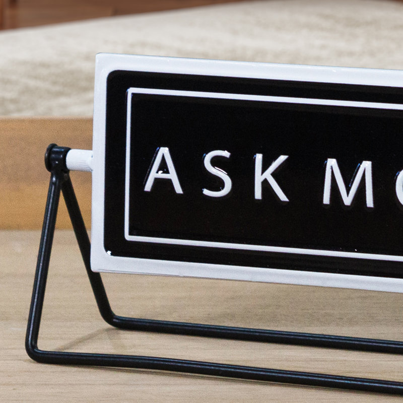 Signe en métal «ASK MOM»