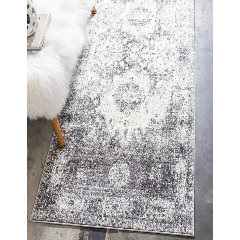 Walmoor Oriental Indoor Rug, Runner 2' x 6'1"