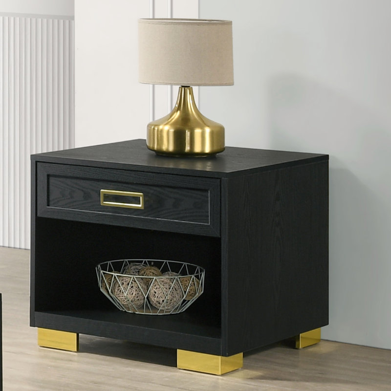 Table de bout contemporaine carrée 1Pc