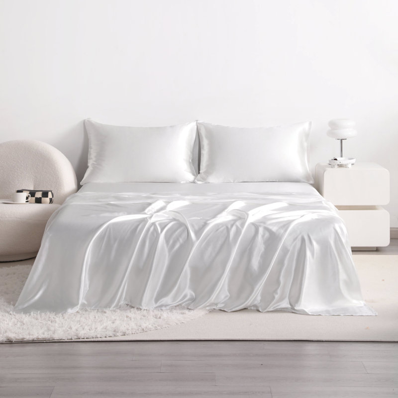 Luxury 4-Piece Satin Sheet Set - Satin Bedding Set, Full Bedspread + 4 Additional Pieces, Ivory