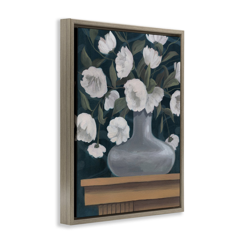 Fleurs blanches dans un vase rond, art mural sur toile flottante par Grace Popp, Cadre flottant orme Montalcino