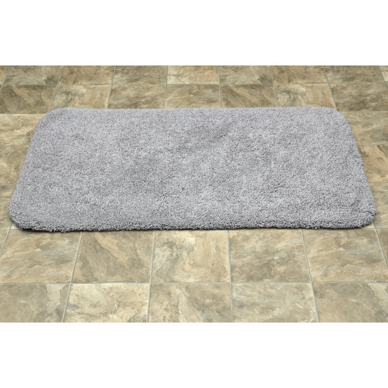 Tapis pour salle de bain en nylon Treye avec envers antidérapant, Tapis de couloir 22 po x 60 po, Gris platine
