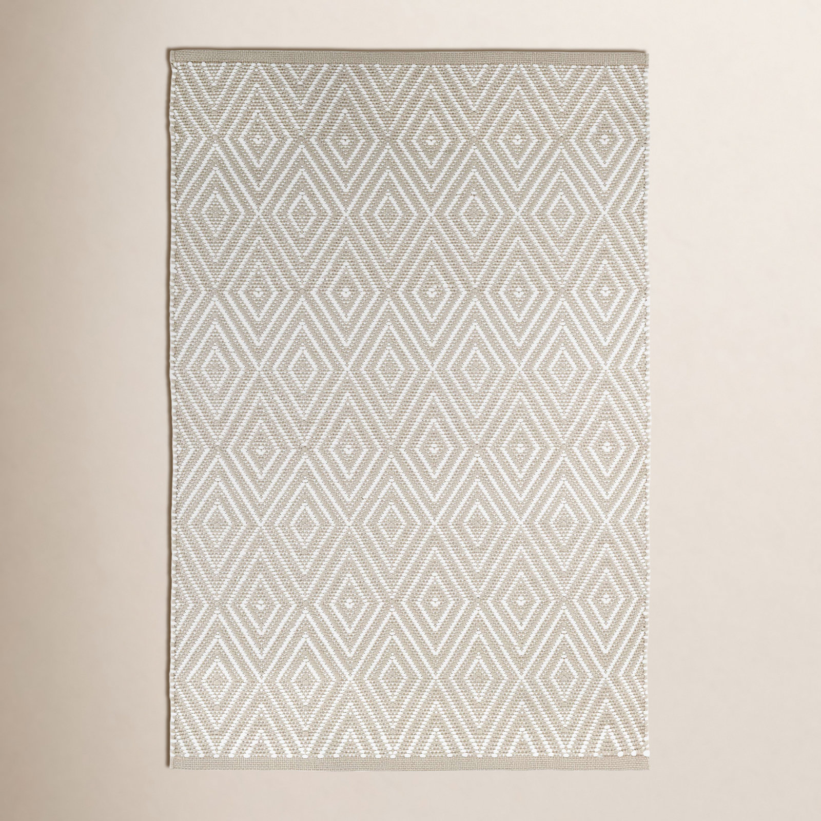 Diamond Handwoven Indoor/Outdoor Rug, Runner 2'6" x 12', Platinum/White