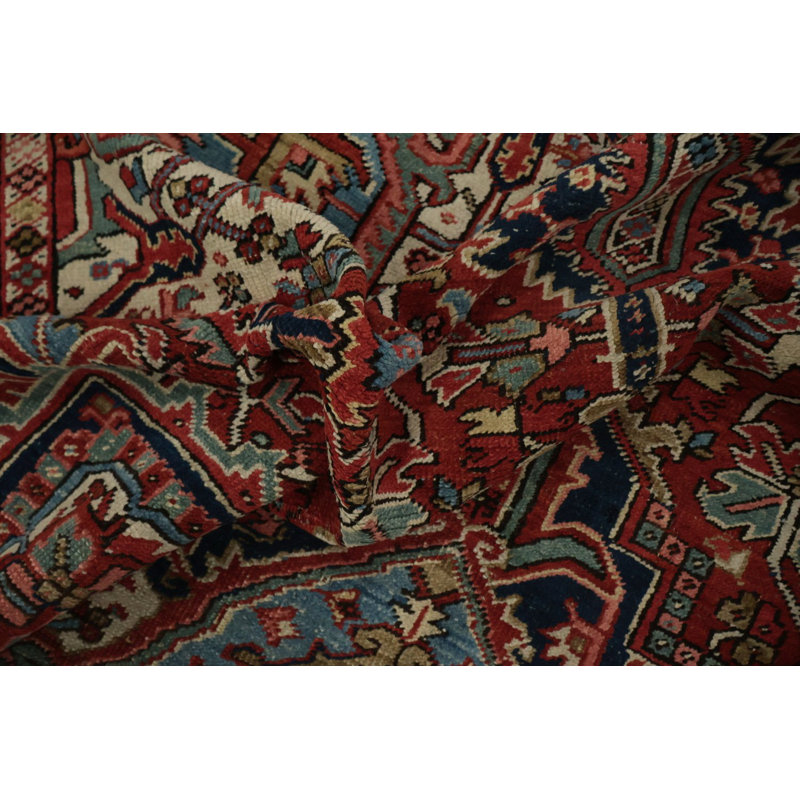 Ajoutez de l'opulence avec un tapis traditionnel richement antique 8 x 11