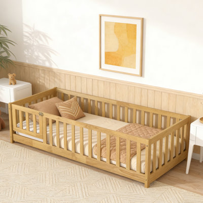 Lit simple en bois d'hévéa avec porte de sécurité Klayman et lit de transition pour enfants avec garde-corps, aucun sommier nécessaire, naturel, pour les chambres d'enfant