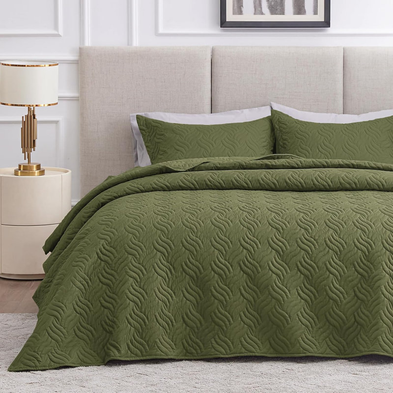 King Size Quilt Bedding Set Camel Bedspreads - Bed Summer Quilt Lightweight Microfiber Bedspread- Wave Pattern Bedding Coverlet For All Season - 3 Piece (1 Quilt, 2 Pillow Shams)
