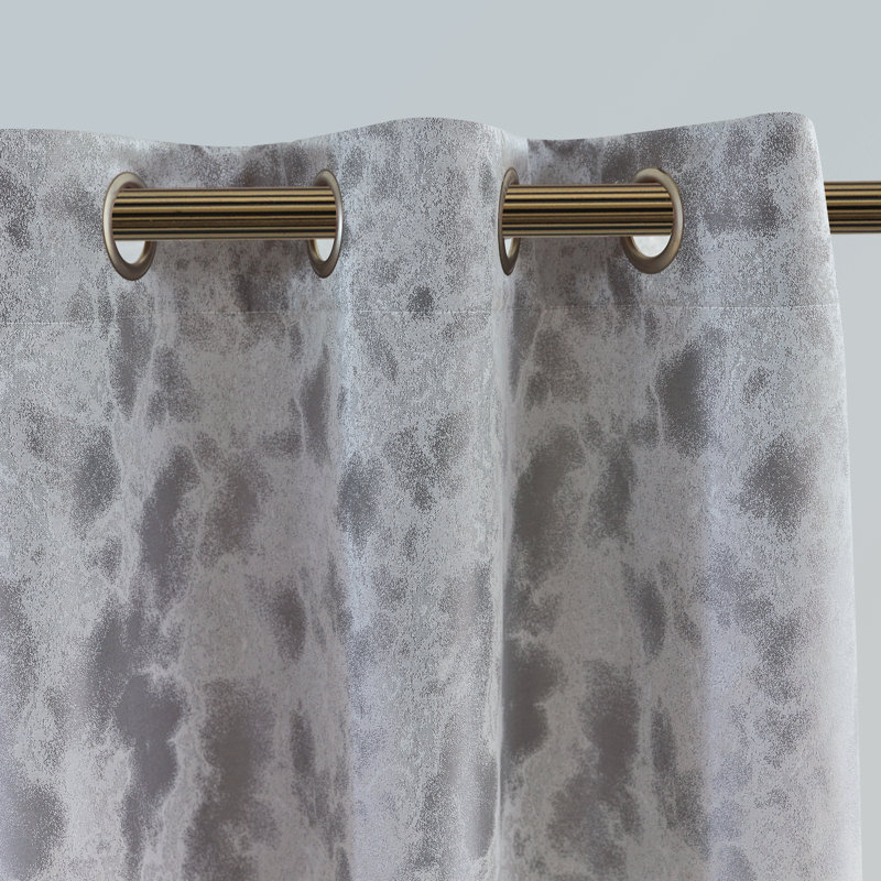 Panneau de rideau simple obscurcissant avec œillets Thorson, L 54 po x L 95 po, Gris