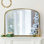 Miroir doré antique avec cadre perlé