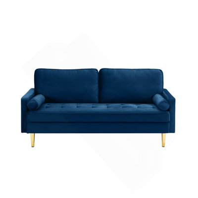 Canapé en velours minimaliste de 65 pouces avec pieds de couleur métallique, complet avec coussins, convenant au salon ou à la chambre à coucher.