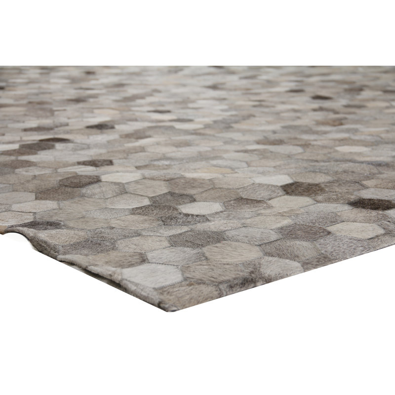 Natural Hide Cowhide Geometric Area Rug in Gray/Beige/Brown, Rectangle 5' x 8'