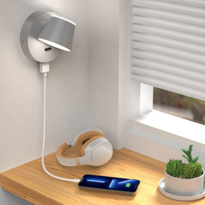 Vincentia LED Armed Sconce