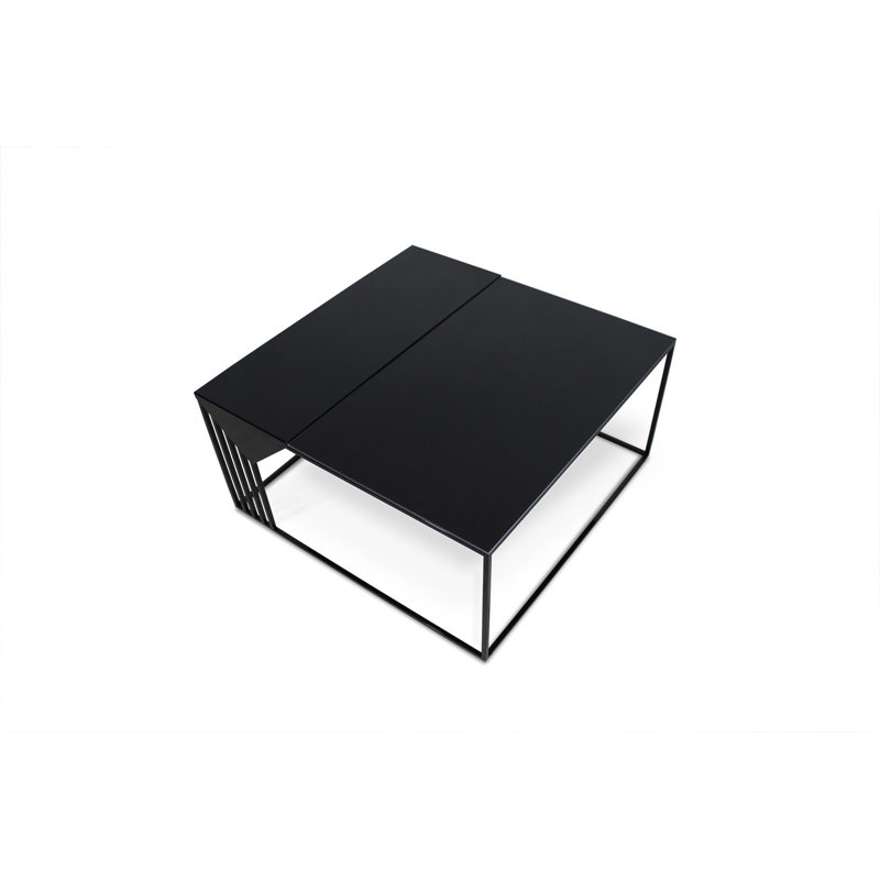 Damarieon Coffee Table, Black