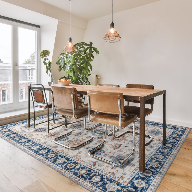 Micah Blue and Ivory Traditional Washable 6' x 9' Area Rug