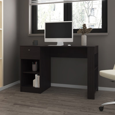 Bureau en L foncé avec niche de rangement intégrée