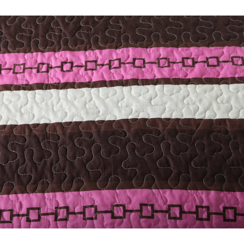 Glam Polyester Floral Quilt, California King Quilt + 2 King Shams